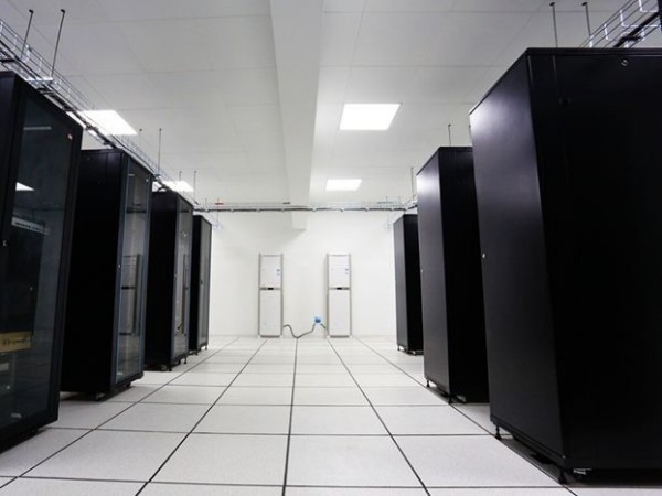 動力環境監控像大榕樹一樣守護你的機房